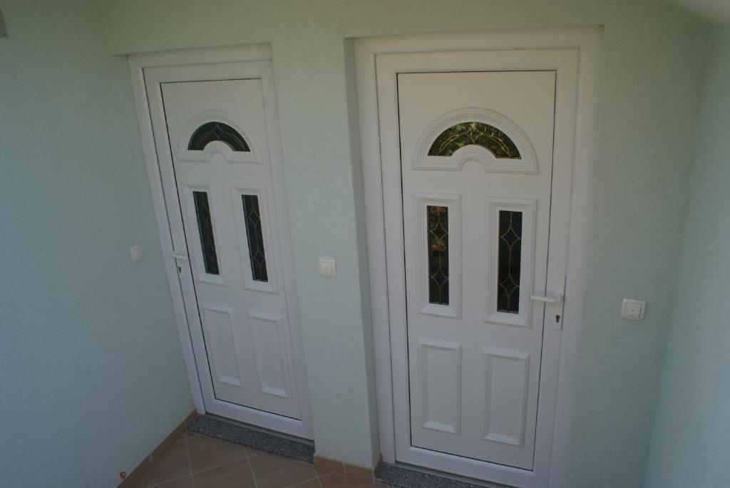 Apartments Jurjevic Petrčane Extérieur photo