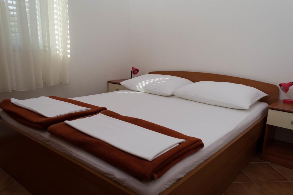 Apartments Jurjevic Petrčane Extérieur photo
